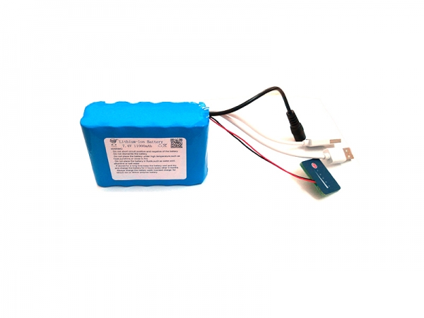 7.4V 11000mAh 18650圆柱锂电池